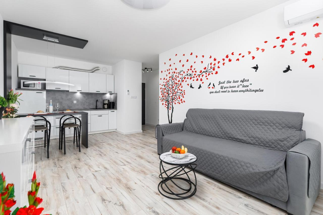 Dziwnów Stylish Apartment by the Lake by Renters Exterior foto