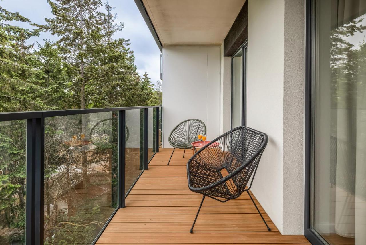 Dziwnów Stylish Apartment by the Lake by Renters Exterior foto