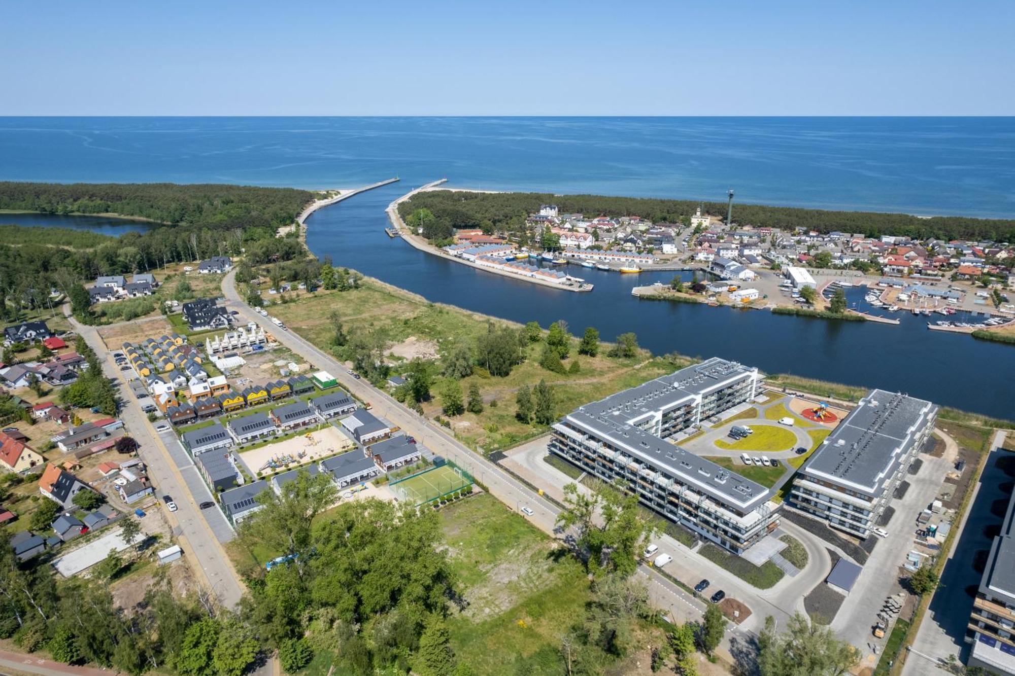 Dziwnów Stylish Apartment by the Lake by Renters Exterior foto